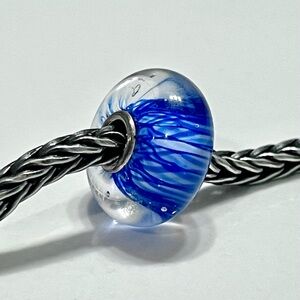 Authenitc Trollbeads Elegant Christmas Blue Bead